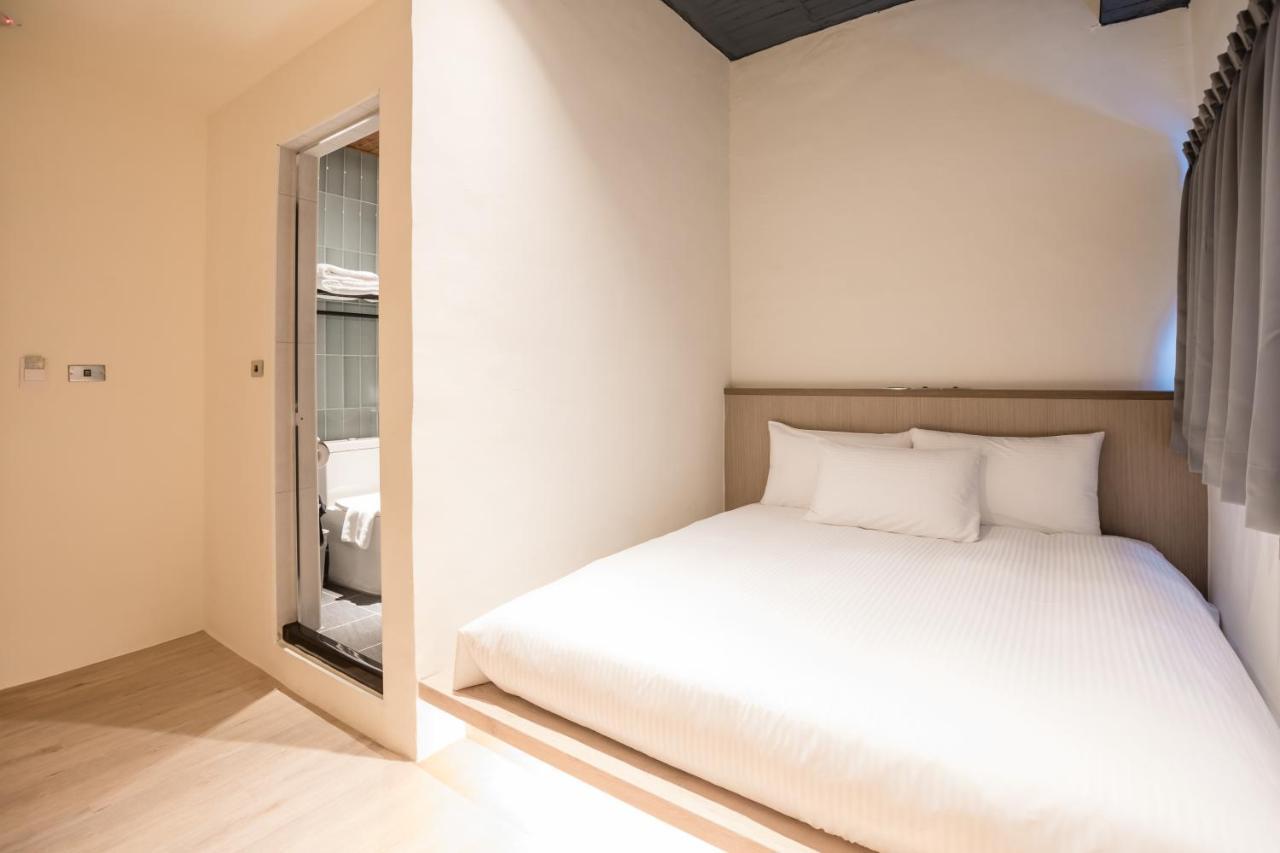 Taitung Traveller-Inn Day Moon Hotel מראה חיצוני תמונה