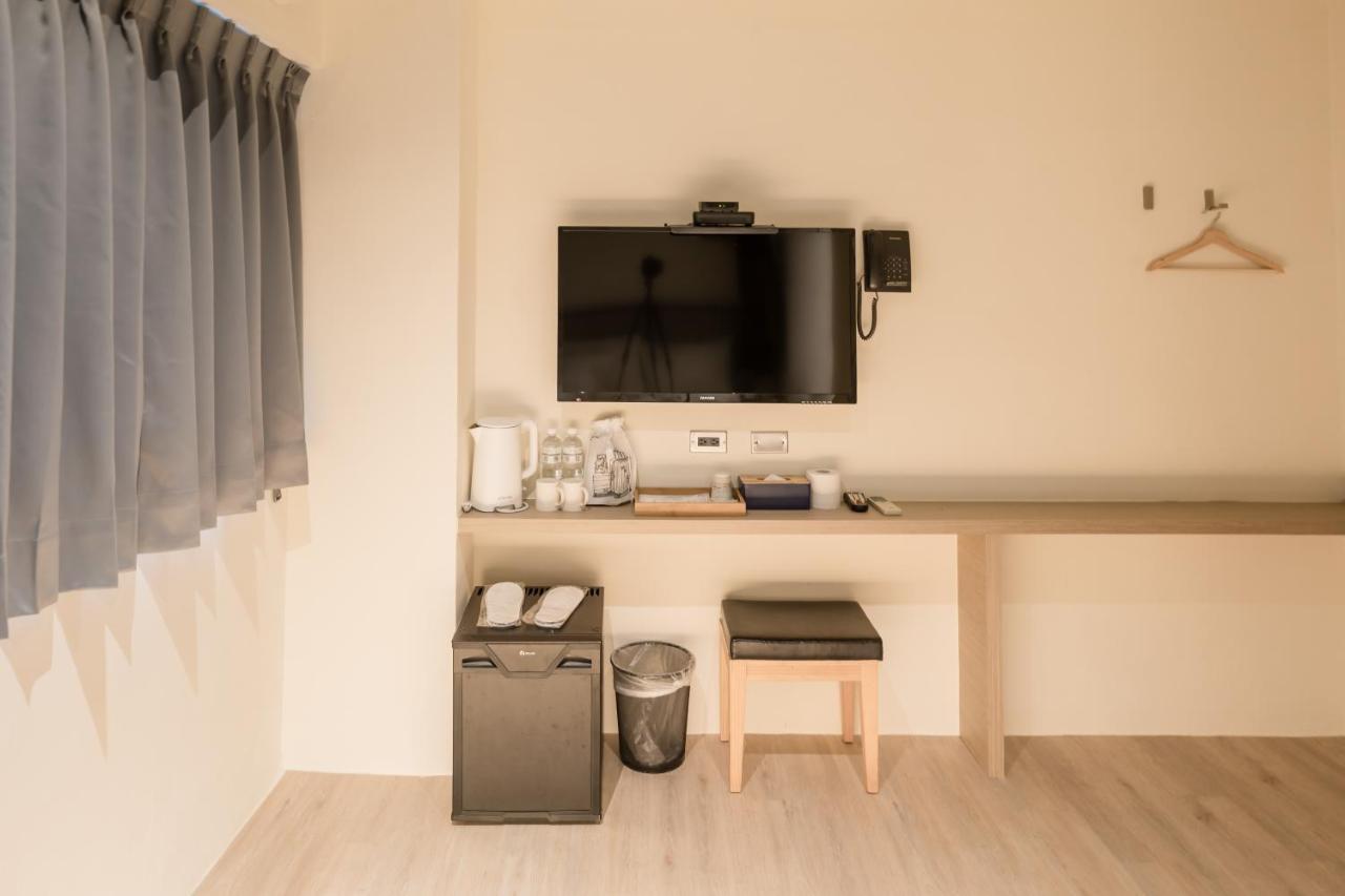 Taitung Traveller-Inn Day Moon Hotel מראה חיצוני תמונה