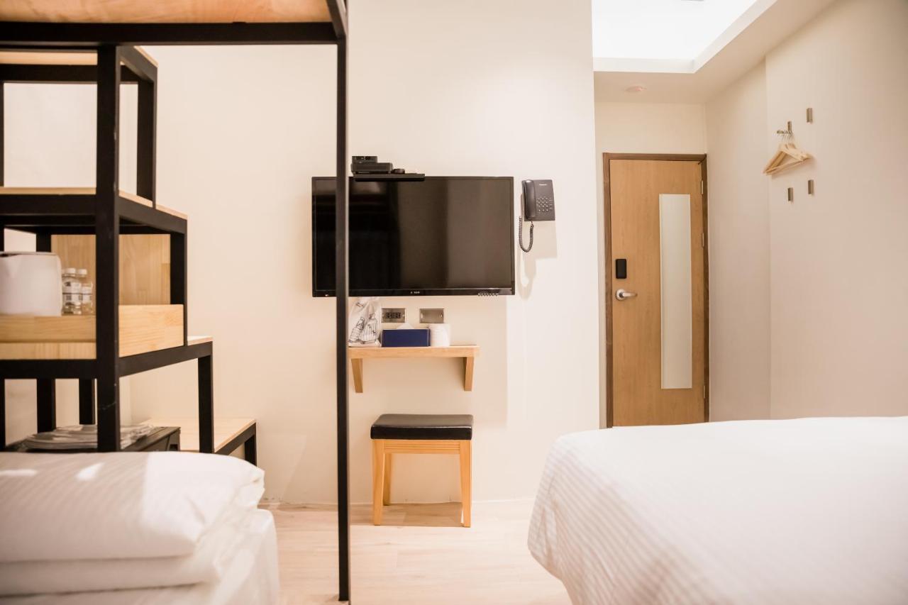 Taitung Traveller-Inn Day Moon Hotel מראה חיצוני תמונה
