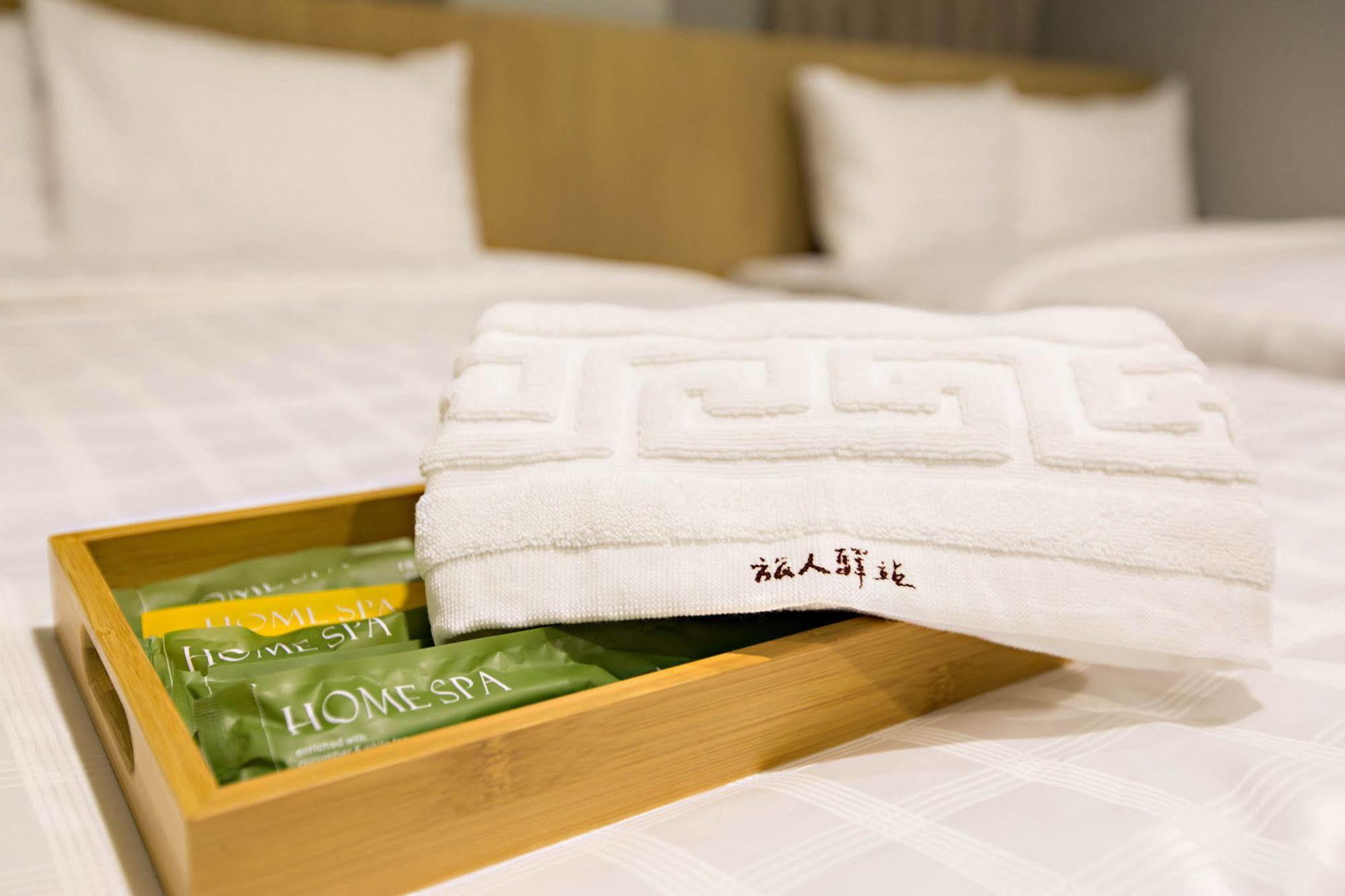 Taitung Traveller-Inn Day Moon Hotel מראה חיצוני תמונה